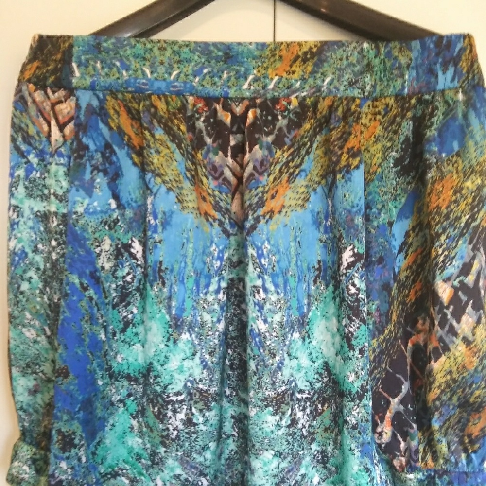 Off Shoulder Tunic Light/Airy Colorful